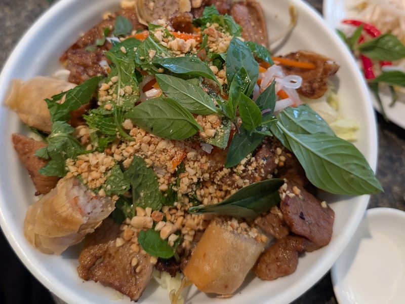 Phở Nguyễn Hoàng food